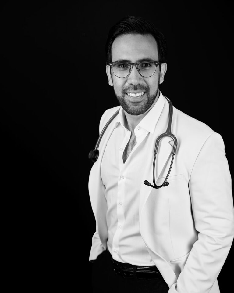 Foto de perfil de Doctor con pitufo y estetoscopio